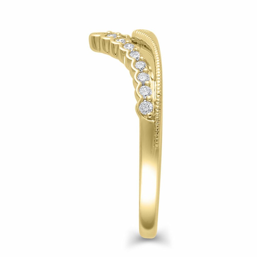 Wedding * | Discount Online Chevron Wedding Band With Graduating Diamonds In 14K Yellow Gold (1/5 Ct. Tw.)